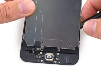 Removing metal bracket from iPhone screen assembly