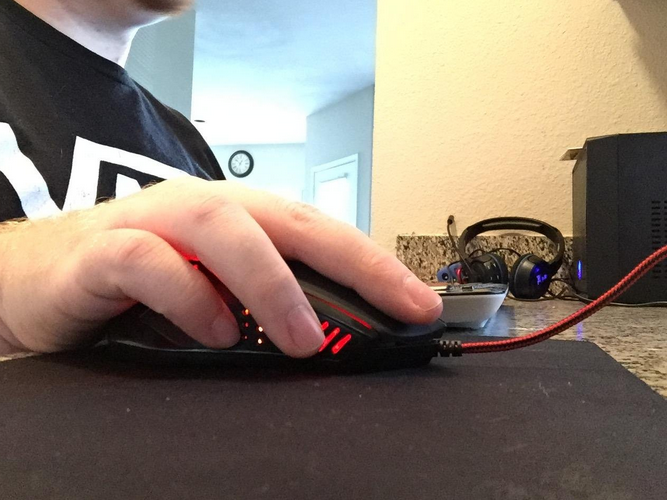 Redragon M601 gaming mouse